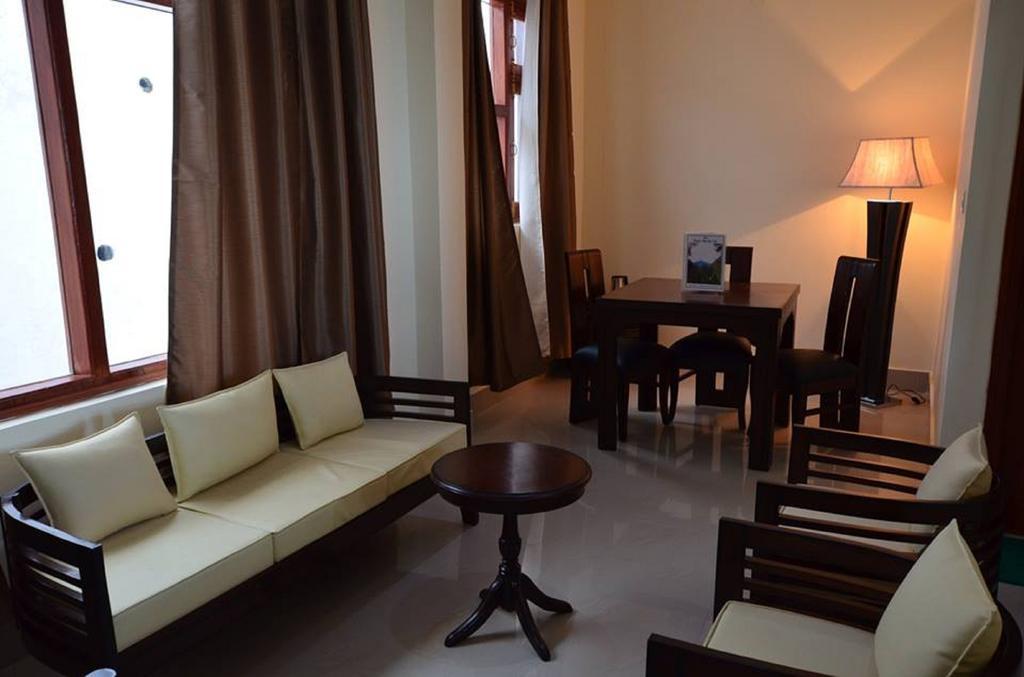 Hotel Deodar Villa Dharamszala Szoba fotó