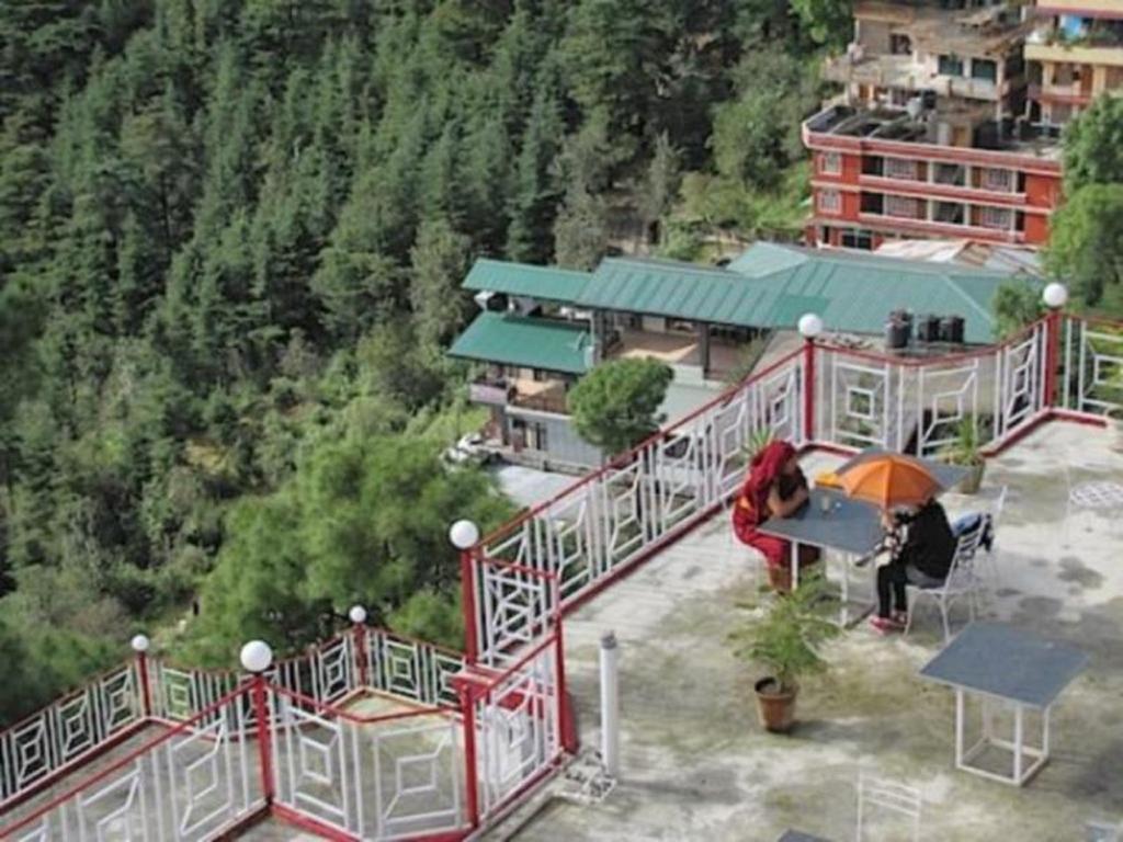 Hotel Deodar Villa Dharamszala Kültér fotó