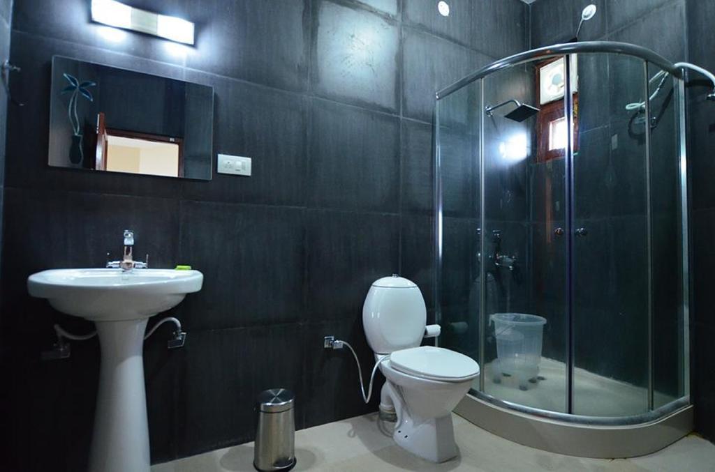 Hotel Deodar Villa Dharamszala Szoba fotó